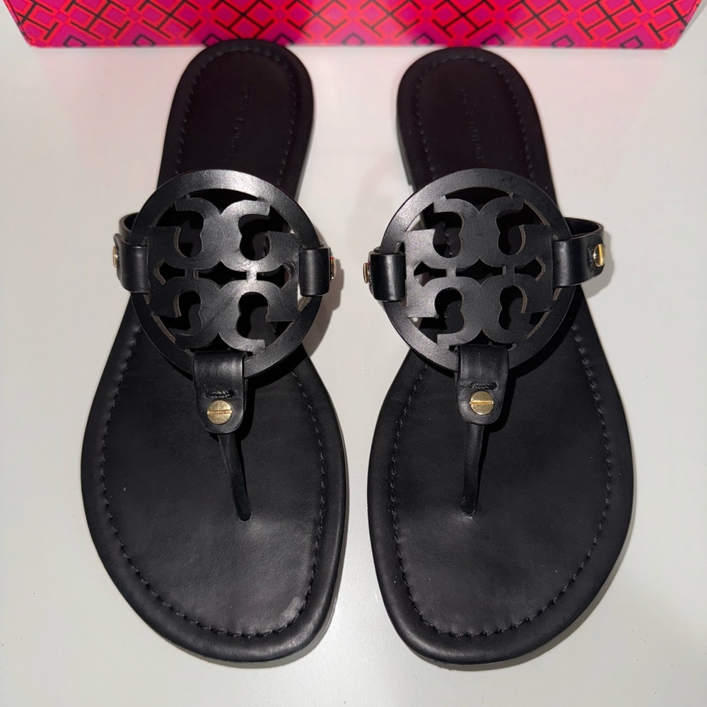 🔥🖤 LIKE NEW TORY BURCH MILLER SANDALS BLACK LEATHER FLIP FLOPS 8.5